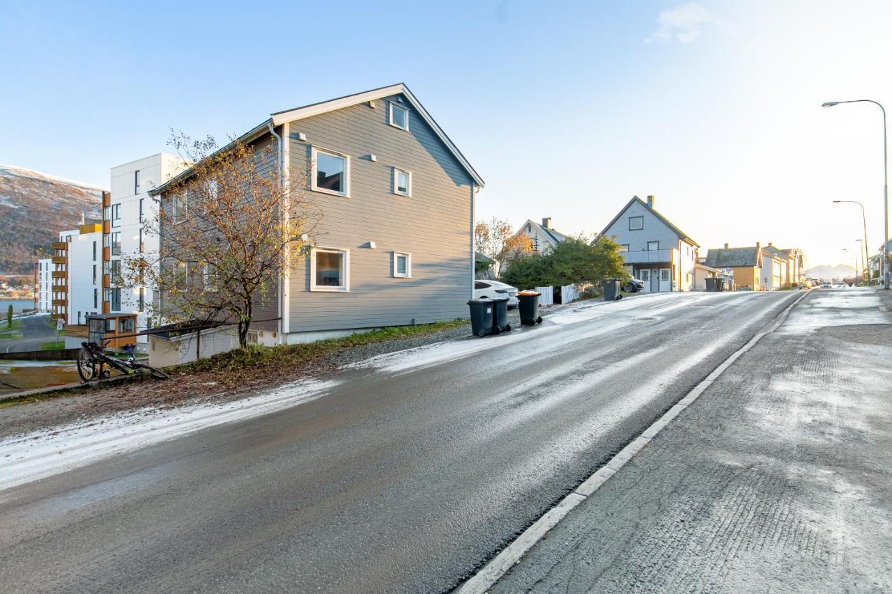 Luxury Apartement Close To City Centre With Free Parking Tromsø Eksteriør billede